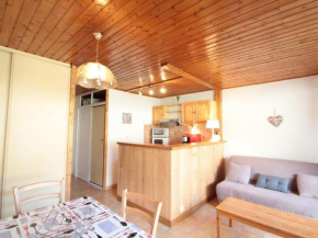 Studio 4 pers, centre village, 450m télécabine, balcon, casier à skis, animaux acceptés - FR-1-572-211